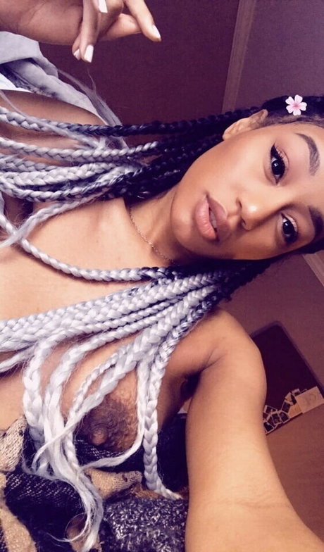 Nia Simone star exclusive archive