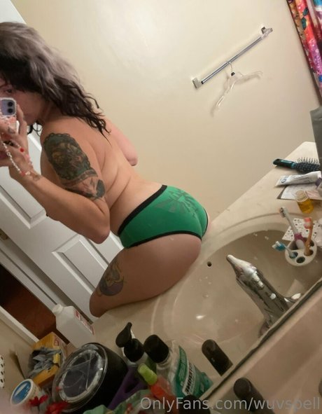 wuvspell modèle hd galeries