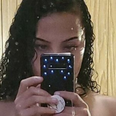 missnagatoro modèle adulte photo