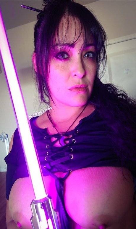 Nummynomnoms actrice libre des photos