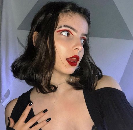 Victoria Ribeiro star du porno exclusive galeries