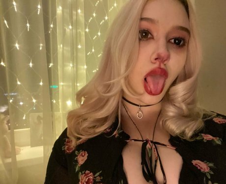 milena pretty nus star du porno des photos