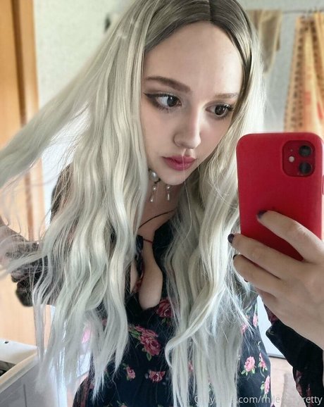 milena pretty actrice adulte photos