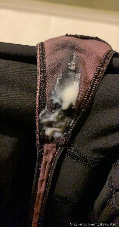 myskyewatson haut modèle archive