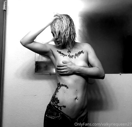 valkyriequeen27 modèle de haute qualité photo