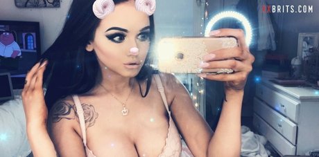 Stacey Carlaa étoile magnifique galeries