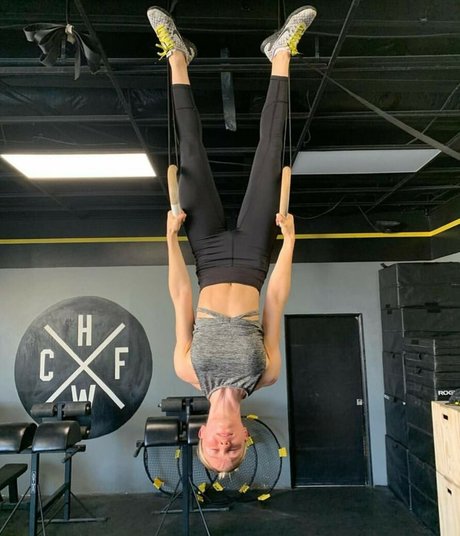 Rita Volk modèle xxx archive