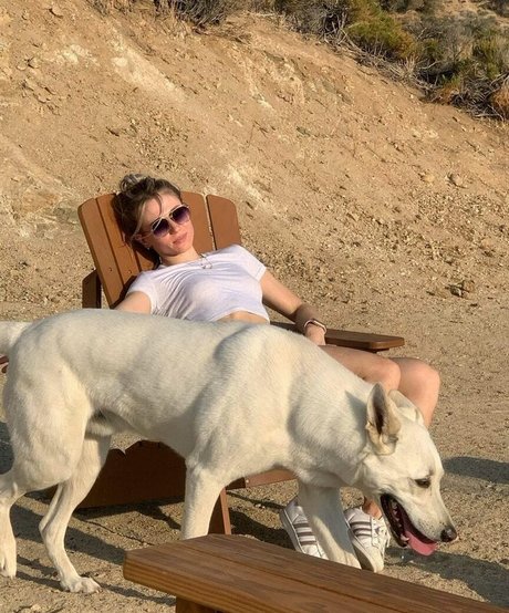 Rita Volk modèle érotique photos