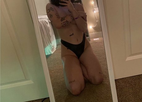 addisonchrome jolie star du porno photos