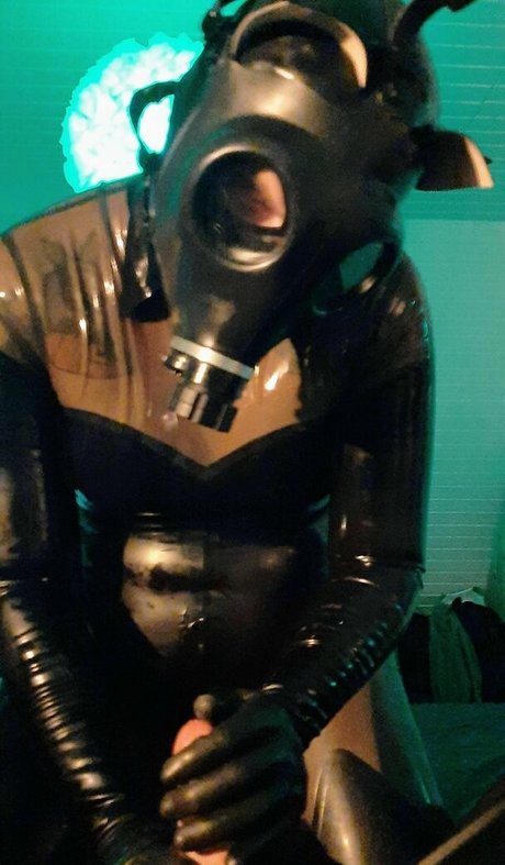 ado asiatique solo onlyfans art supérieur des photos