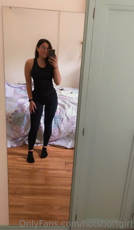 hotshortgirl actrice xxx photo