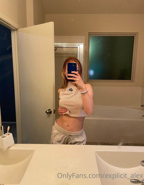 explicit alex beau modèle des photos