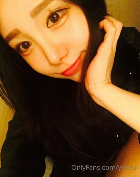 yeseul modèle magnifique image