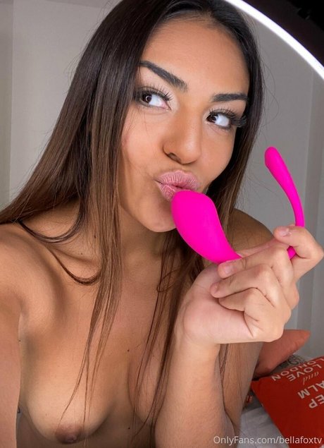 bellafoxtv modèle artistique image