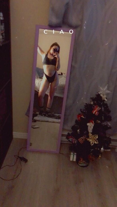 miniloupxxx actrice exclusive archive