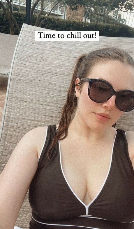 Cherry Wallis modèle meilleur images