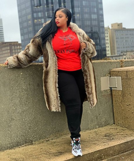 Jasmine Gunn modèle porno photo