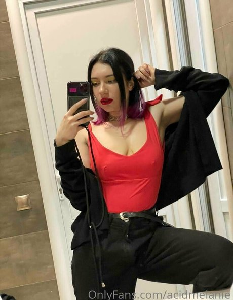 acidmelanie mannequin img