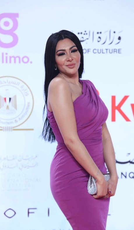 Mirhan Hussein star du porno exclusive photos