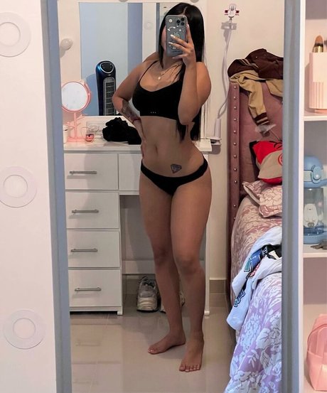 Valentine tv actrice adulte photos