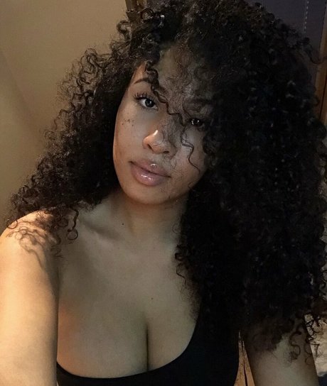 Danielle Ramona xxx étoile img