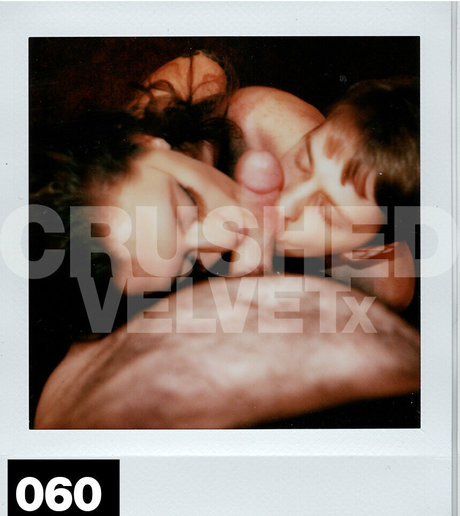 crushedvelvetx modèle magnifique galeries