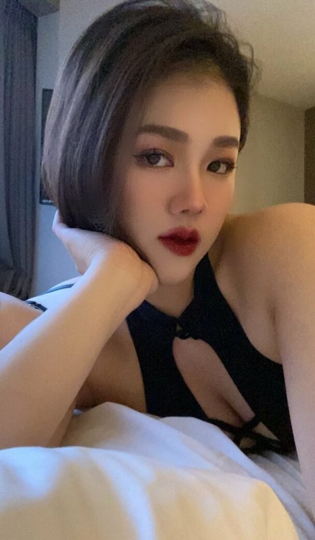 Hilovenano actrice de grande qualité galeries