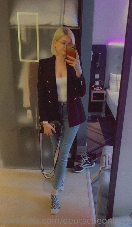 bottes onlyfans exclusif chaud image