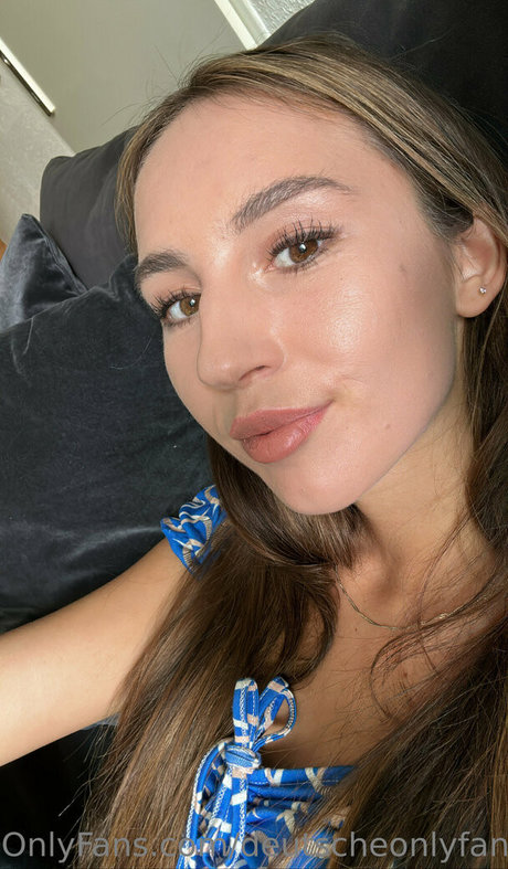 creampie blonde uniquementfans sexe archive