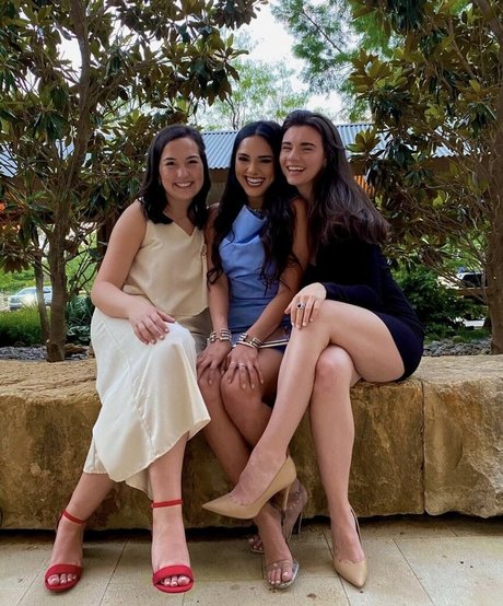 Brett Cooper étoile magnifique img