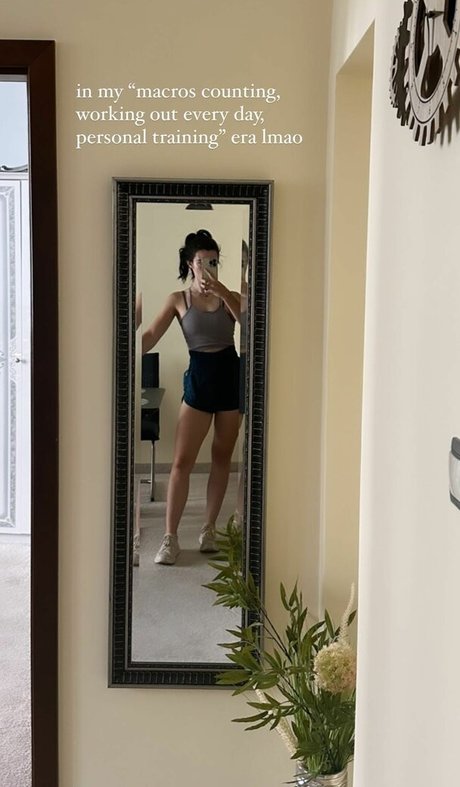 Brett Cooper top star image