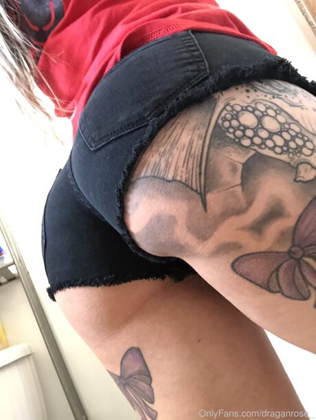 chelseabodyy modèle sexy photos