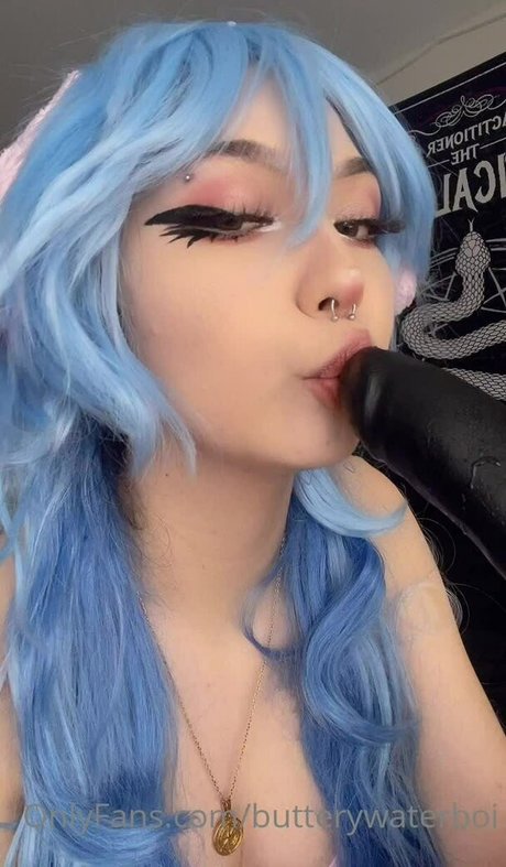 Butterywaterboi star pornographique photo