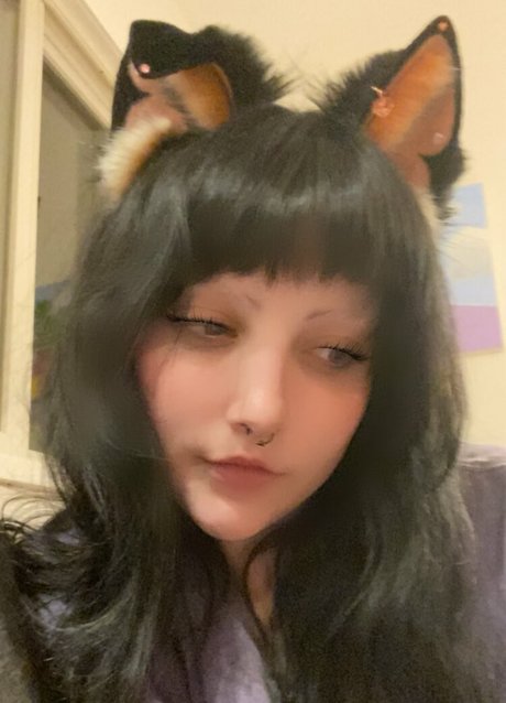 elliechii actrice nue photo