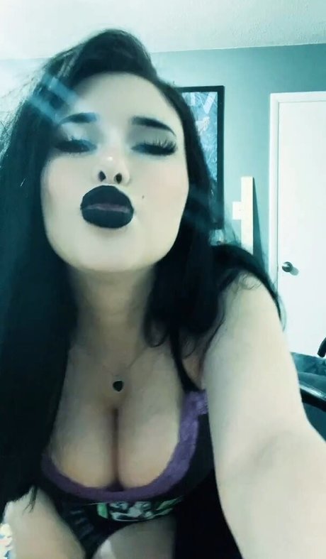 mariana labruja modèle joli photo