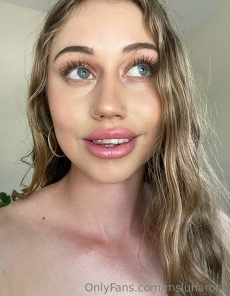 Mslunarose star du porno xxx photos