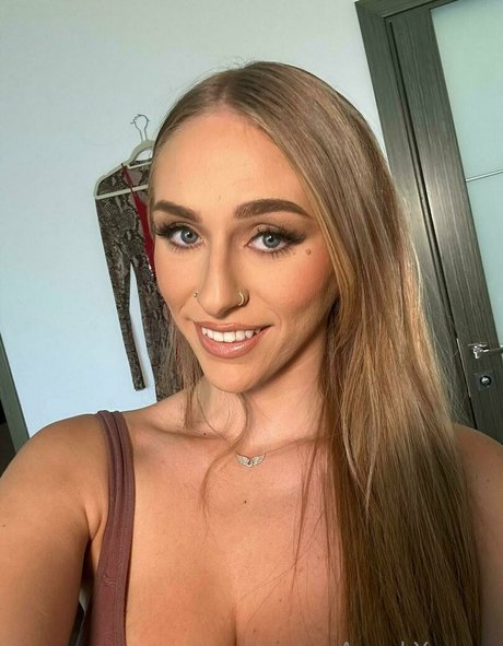 Angelyoungsxxx meilleure actrice des photos