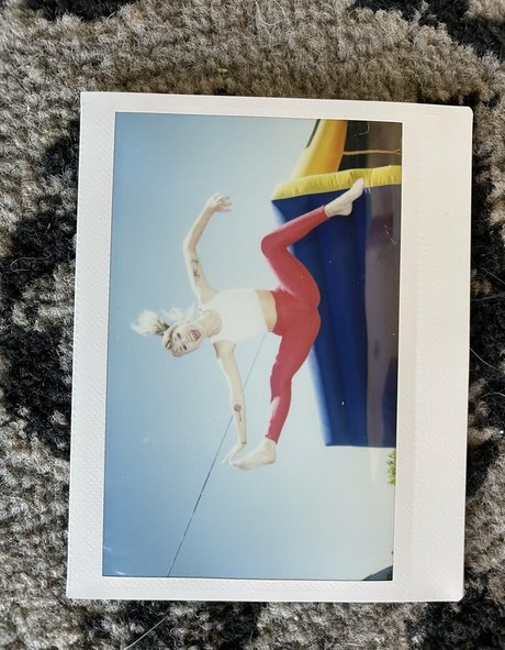 Angelyoungsxxx jolie actrice galeries