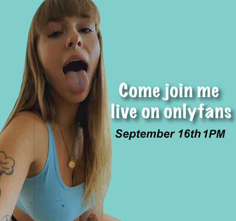 Angelyoungsxxx beau modèle des photos