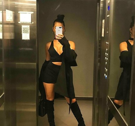 orgasme du mamelon onlyfans porno chaud image