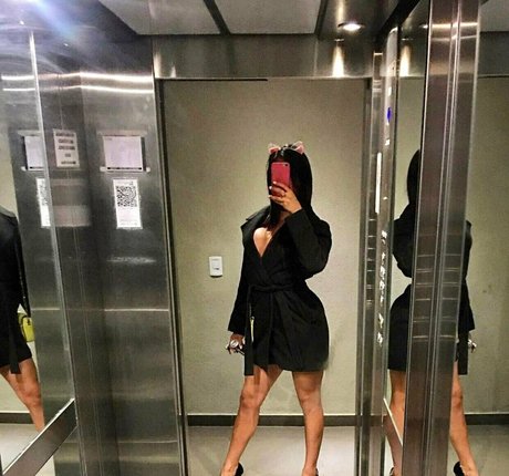 aly ts art star du porno archive