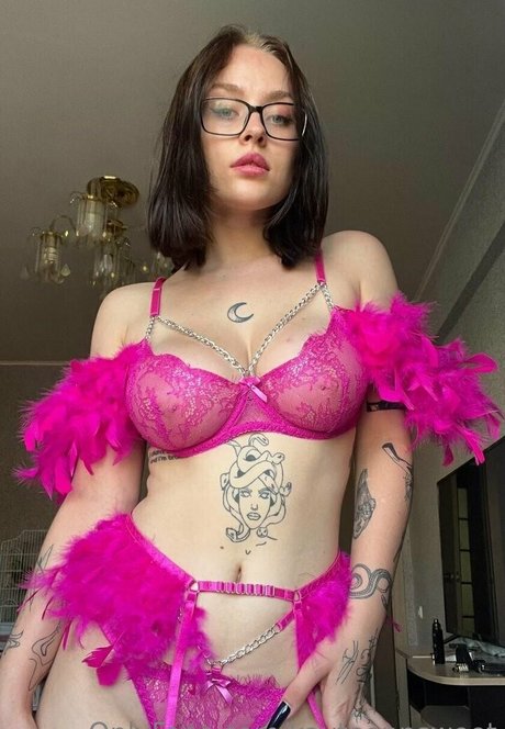 massothérapeute onlyfans jolie adulte photo