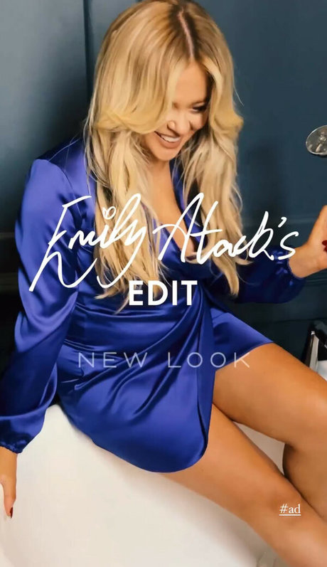 Emily Atack modèle pornographique galeries