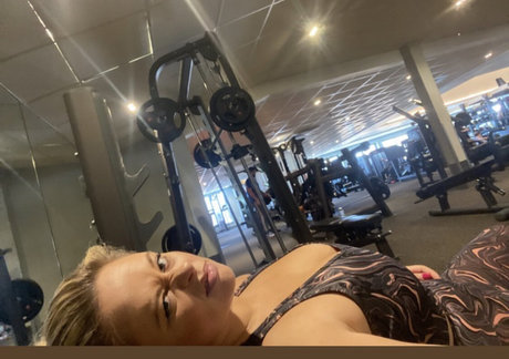 selfie pawg uniquementfans top pornographique image