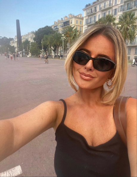 Emily Atack beau modèle photo