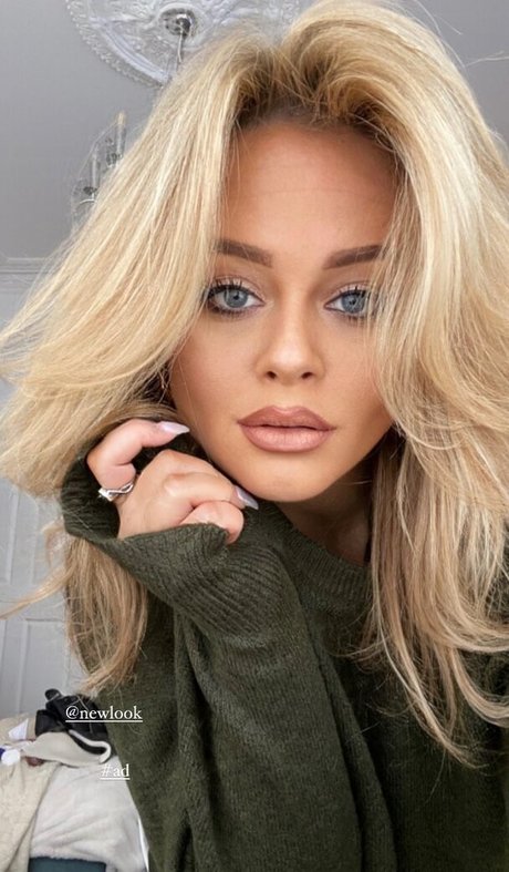 Emily Atack modèle joli image