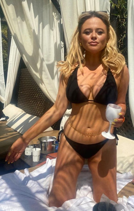 Emily Atack xxx star du porno galerie