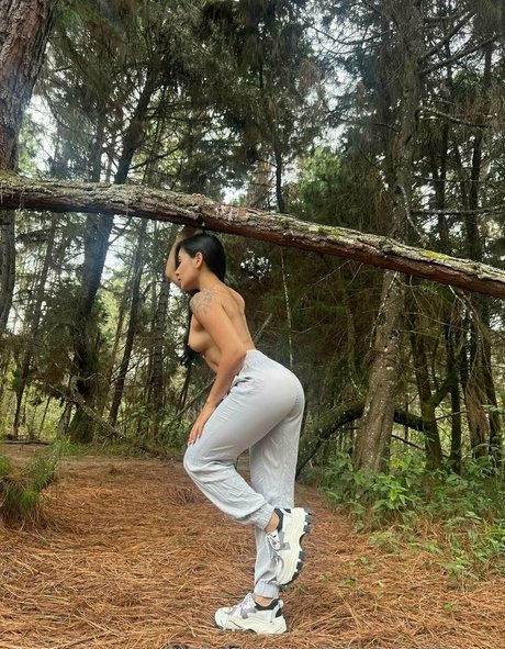 megairisxxx modèle de sexe des photos