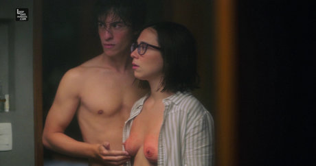 Daphne Bozaski belle actrice galerie