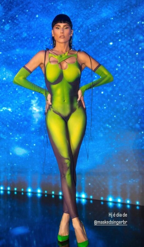 Deborah Secco actrice nue des photos